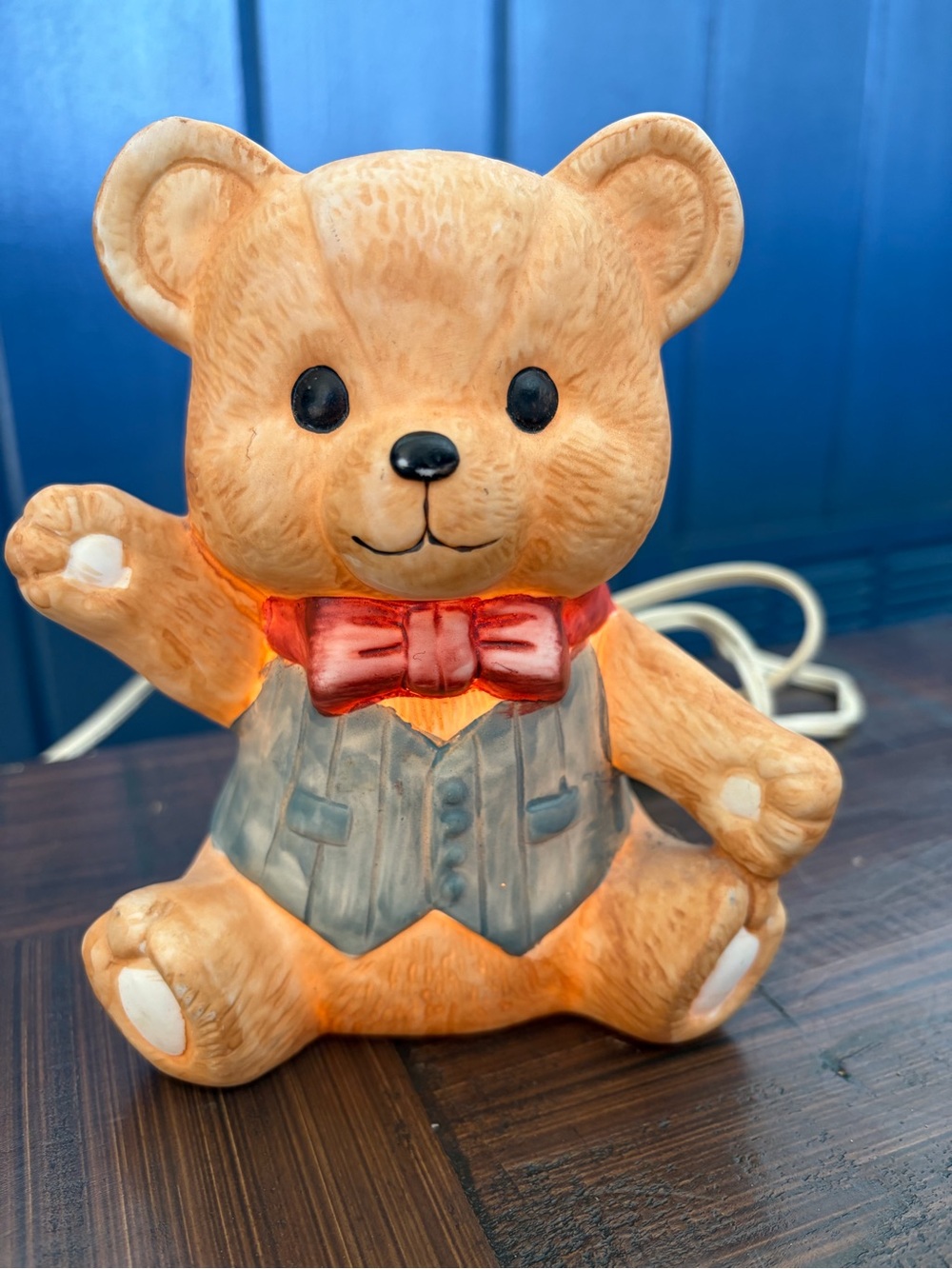 Vintage teddy bear night light
